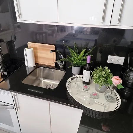 Studio No 2 Just 100 To And Sea, Large Terrace, Heated Pool, Wifi, Aircondition For A Fee * פלאייה דה לאס אמריקס